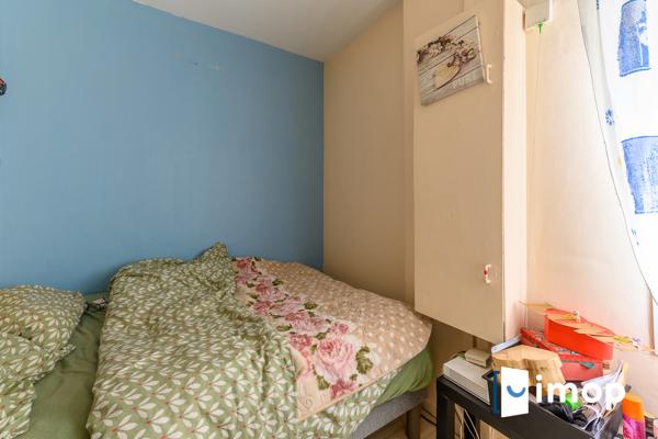 Maison de plain-pied avec terrasse et jardin