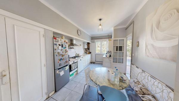 Maison Carcassonne avec jardin et piscine