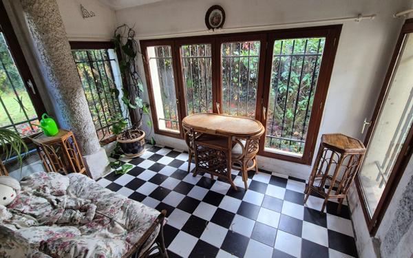 Maison à vendre    2 pièces •  Quincy-Voisins