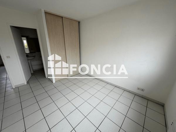 Location Appartement 2 pièces 30.86 m² - 162 COURS GAMBETTA Talence 33400