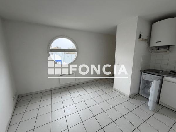 Location Appartement 2 pièces 30.86 m² - 162 COURS GAMBETTA Talence 33400