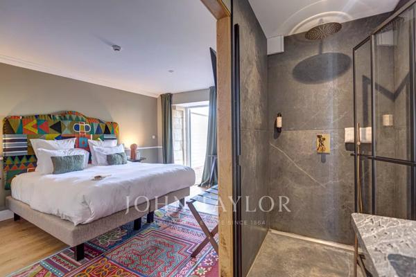 Maison de Maître, 10 pièces, 8 chambres avec jardin et piscine