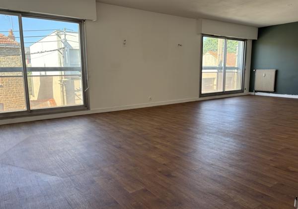 Appartement de 105 m² avec garage dans une résidence de standing