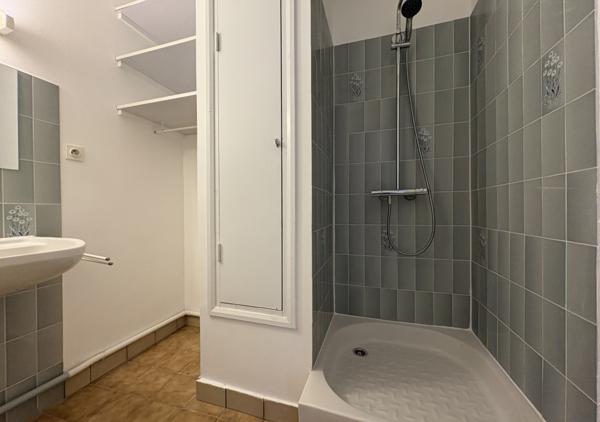 Appartement de 105 m² avec garage dans une résidence de standing