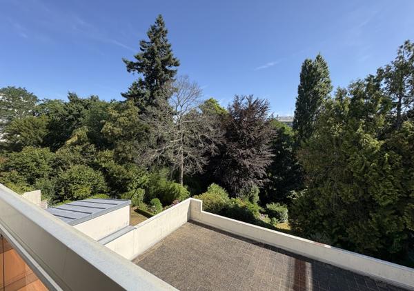 Appartement de 105 m² avec garage dans une résidence de standing