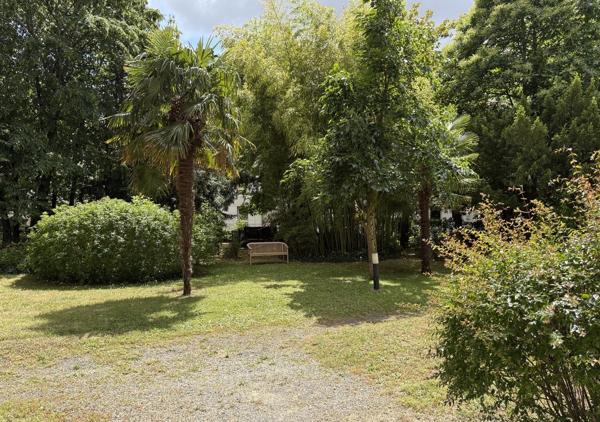 Appartement T4 de standing de 116 m² avec terrasse et double garage
