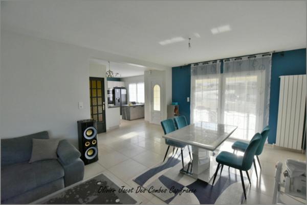 Maison à vendre 5 pièces NOMMAY (25)