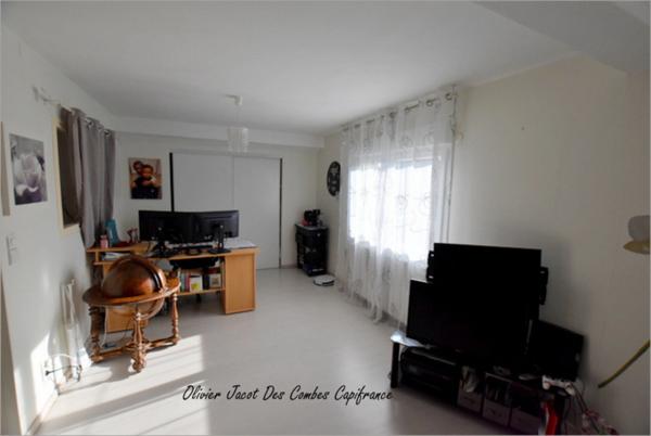 Maison à vendre 5 pièces NOMMAY (25)