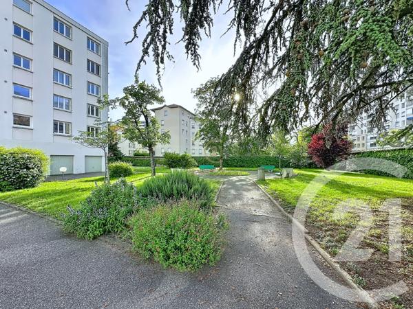 Appartement T3 à vendre  3 pièces - 86 m 2   LYON  - 69008