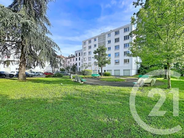 Appartement T3 à vendre  3 pièces - 86 m 2   LYON  - 69008