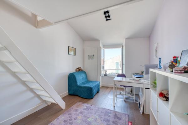 Île de Ré - Élégante Villa avec Piscine et Chai à Rénover à La Flotte