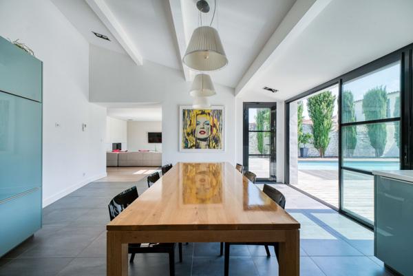 Île de Ré - Élégante Villa avec Piscine et Chai à Rénover à La Flotte