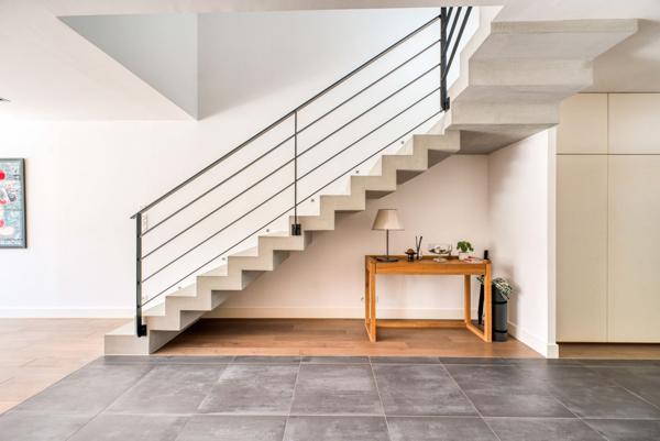 Île de Ré - Élégante Villa avec Piscine et Chai à Rénover à La Flotte