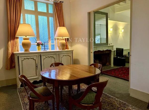 Appartement bourgeois d'exception - Vue imprenable sur le Palais des Papes