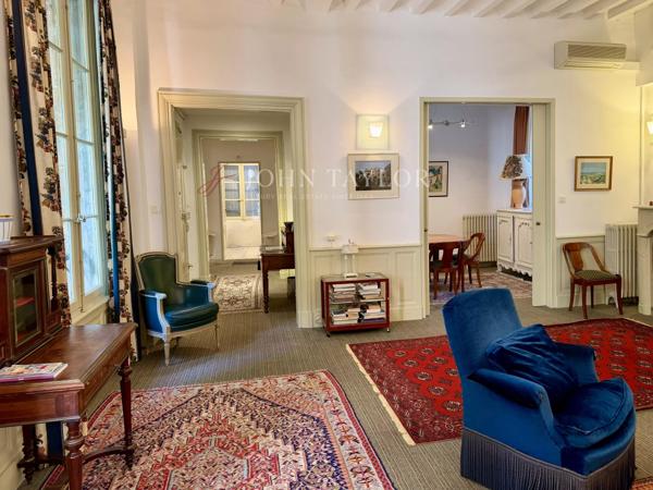 Appartement bourgeois d'exception - Vue imprenable sur le Palais des Papes