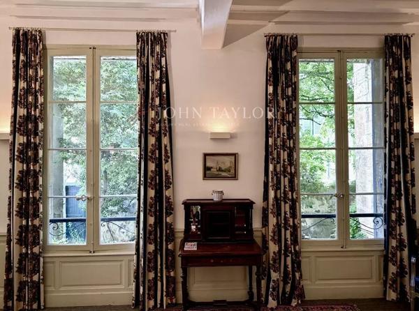 Appartement bourgeois d'exception - Vue imprenable sur le Palais des Papes