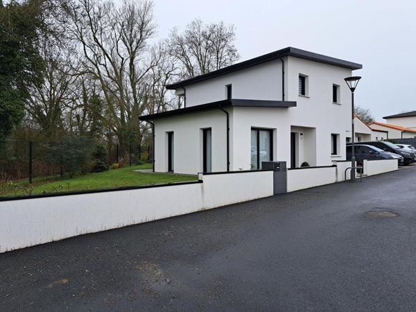 Maison Cholet 6 pièce(s) 150 m2