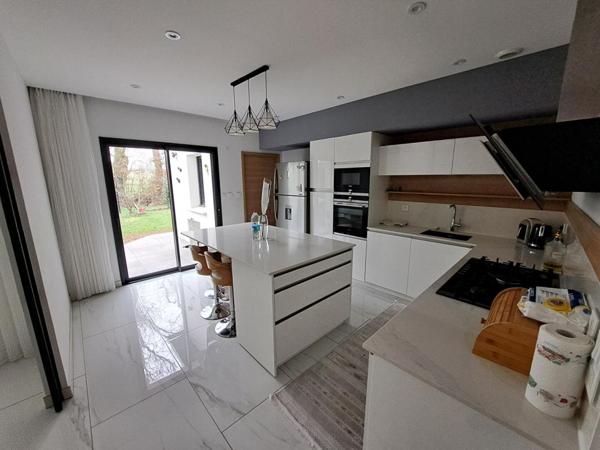 Maison Cholet 6 pièce(s) 150 m2