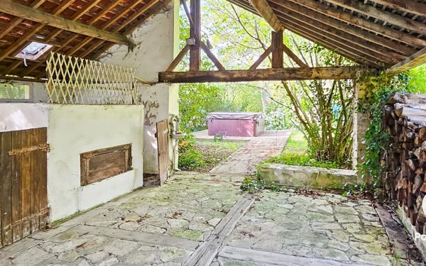 Maison à vendre    6 pièces •  Pontpoint