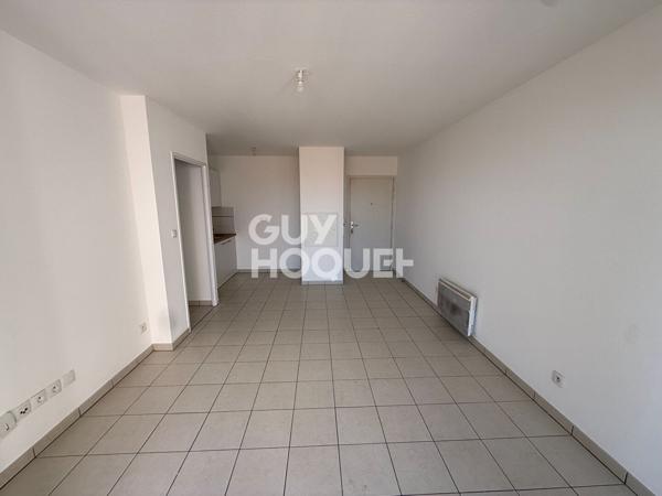 Appartement F2 dernier étage avec terrasse et parking. EXCLUSIVITE pour INVESTISSEUR ou PRIMO ACCEDANT - A vendre à Perpignan (66000) Quartier La Gare,