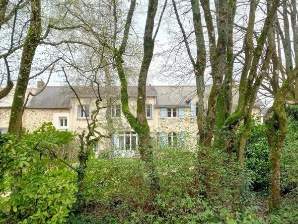 Maison de caractère - 180m² – 1,35 hectare de nature aux portes de Laval (Bonchamp)