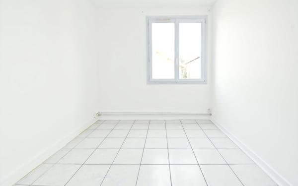 Appartement à louer    4 pièces •  Valence