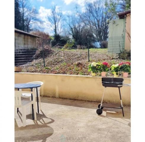 Immeuble rénové + studios