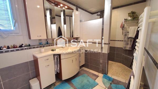 À 15 minutes de Saint-Gilles-Croix-de-Vie – Maison de campagne familiale de 175 m² avec beaux volumes et fort potentiel