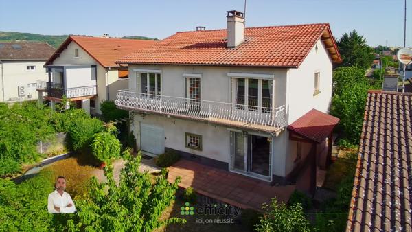 Maison
         7 pièces
        - 151 m² Exclusivité 229 000 € *