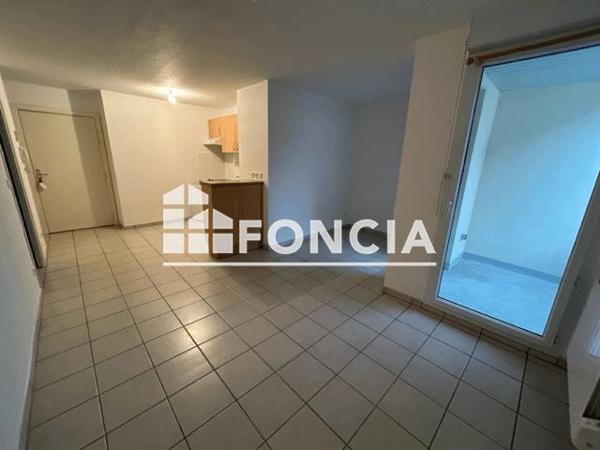 Location Appartement 2 pièces 40.1 m² - 4 RUE FLEURANCEAU Bruges 33520