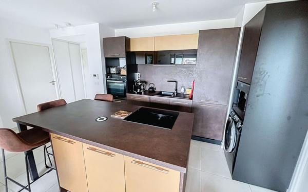 Appartement à louer    3 pièces • 57,46 m2 Juan-les-Pins - Antibes