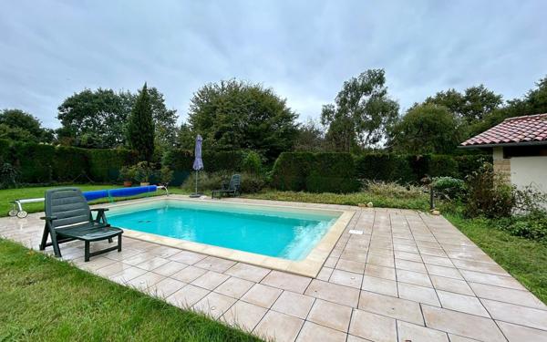 Maison à vendre    4 pièces •  Nieuil