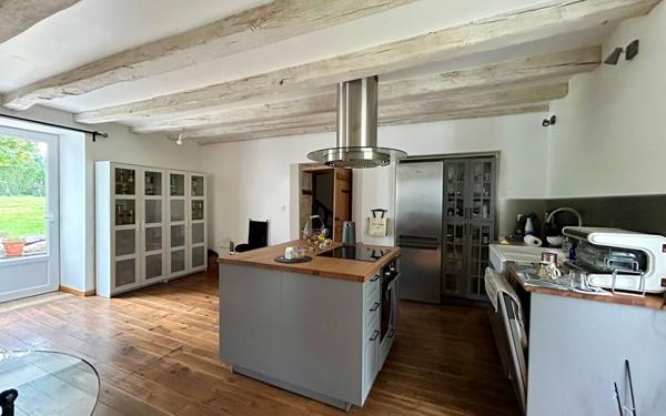 Maison à vendre    4 pièces •  Nieuil