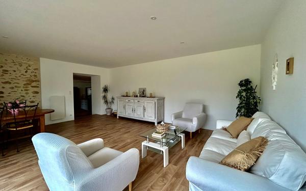 Maison à vendre    4 pièces •  Nieuil