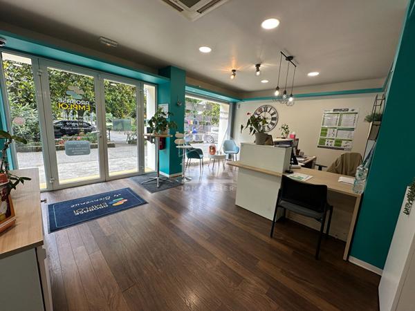 Local commercial Tarbes 72m2 + cave 