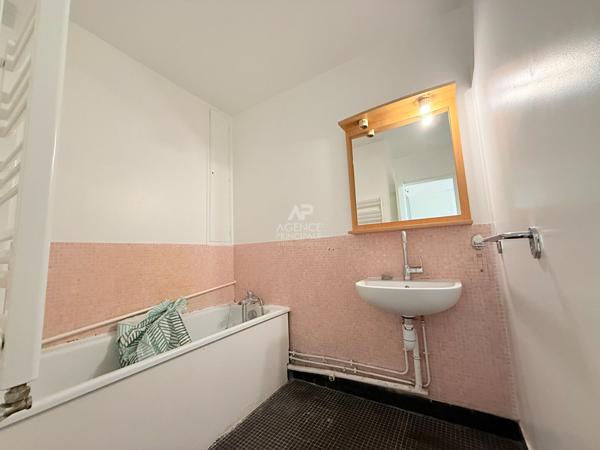 APPARTEMENT CONFLANS STE HONORINE - 3 PIÈCES - 64m² 240 000 € **  - Référence  8114