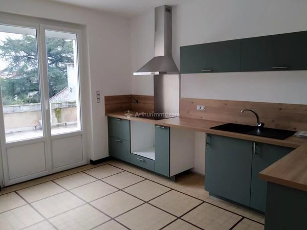 Location Appartement 4 pièces 94 m2 à Carmaux
