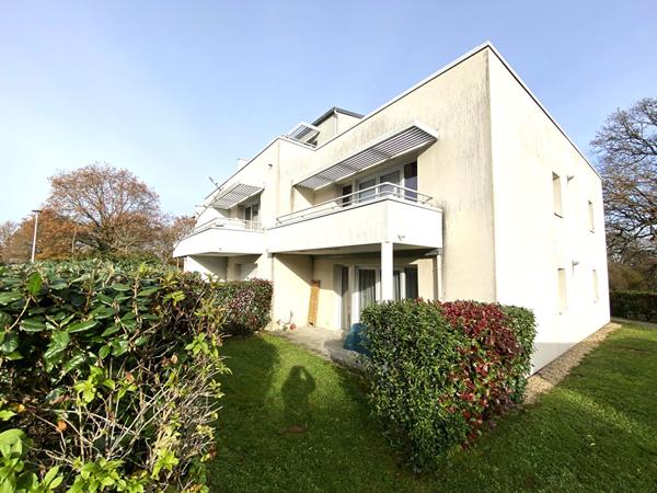 Appartement à vendre à Vannes secteur Saint Guen 3 chambres dernier étage terrasse !