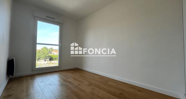 Location Appartement 4 pièces 79.3 m² - Lens 62300