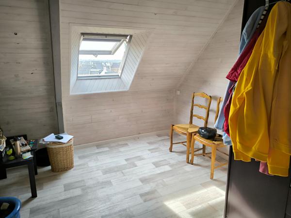 Grande maison / Proche des commodités à pieds