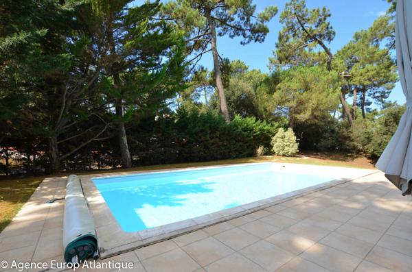 VILLA avec PISCINE chauffée 5 pièces LA PALMYRE - QUARTIER CALME et BOISE - PROCHE CENTRE ET TENNIS