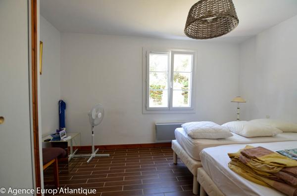 VILLA avec PISCINE chauffée 5 pièces LA PALMYRE - QUARTIER CALME et BOISE - PROCHE CENTRE ET TENNIS