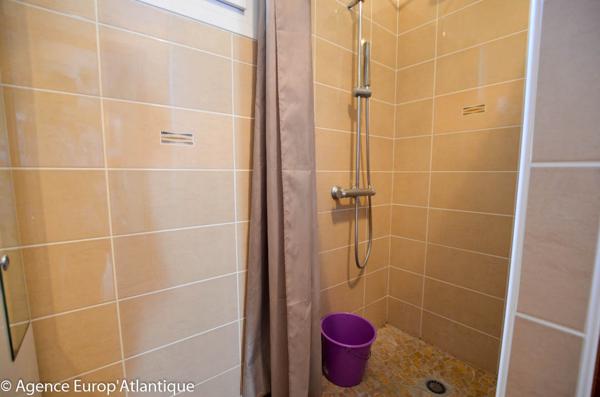 VILLA avec PISCINE chauffée 5 pièces LA PALMYRE - QUARTIER CALME et BOISE - PROCHE CENTRE ET TENNIS