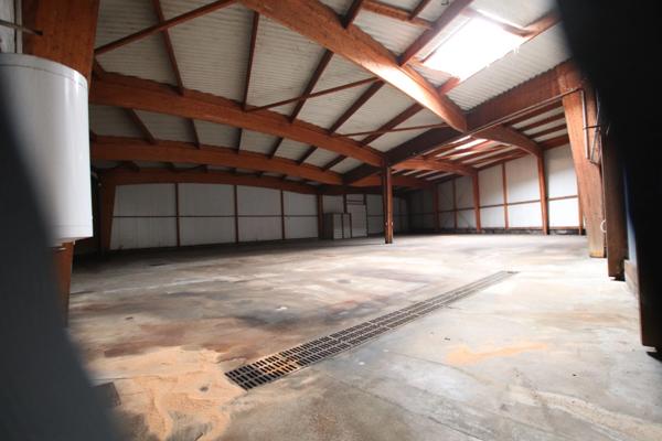 Entrepot /bureau à vendre LA CLAYETTE (71)