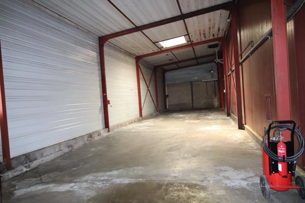 Entrepot /bureau à vendre LA CLAYETTE (71)