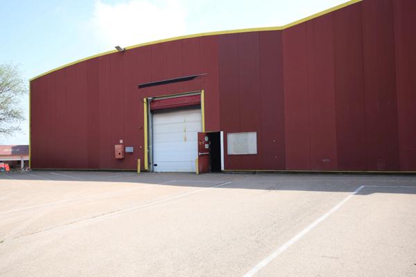 Entrepot /bureau à vendre LA CLAYETTE (71)