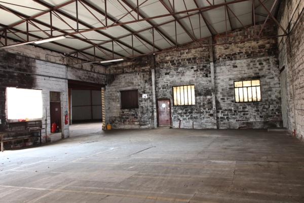 Entrepot /bureau à vendre LA CLAYETTE (71)