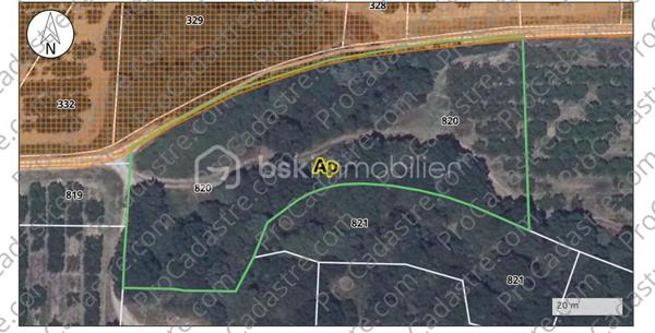 Terrain de loisirs de 2 580 m²