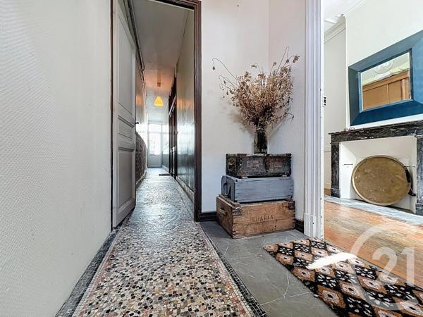 Immeuble à vendre  146 m 2   ROCHEFORT  - 17