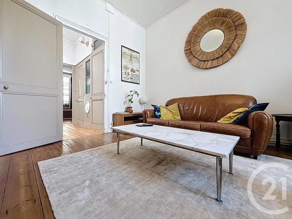 Immeuble à vendre  146 m 2   ROCHEFORT  - 17